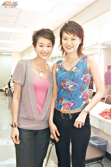 When asked if the wedding date will be on december 28, she said: 杏兒：多謝家姐幫我減壓 - 東方日報