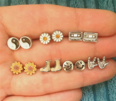23 Jewelry Trends From The 90s That Everyone Loved