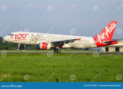 Airasia Airbus A320 With Special Livery 100th Awesome Plane Livery