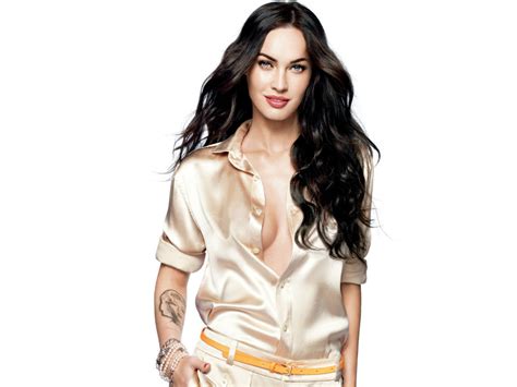 Megan Fox Hq Wallpapers Megan Fox Wallpapers 17337 Oneindia Wallpapers