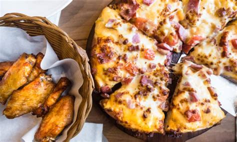 9 Pizza Places With The Best Wings