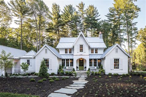 Modern Farmhouse With Classic Style Architecture Biltmore Forest1