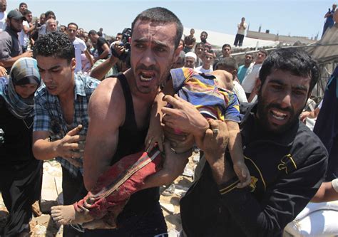 Images photos vector graphics illustrations videos. Israel steps up offensive in Gaza as diplomacy kicks off ...
