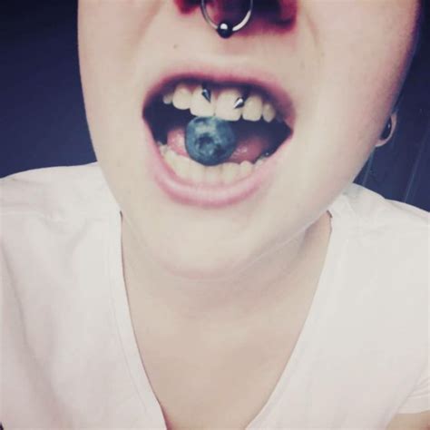 Smiley Piercing 50 Ideas Pain Level Healing Time Cost Experience