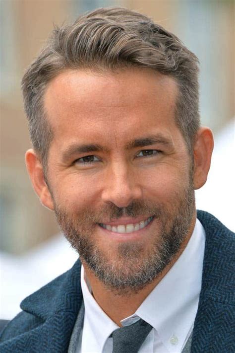 Ryan reynolds's haircut and beard may be one of the most popular fashion trends in america. Ryan Reynolds Haircut To Look Cool Daily | MensHaircuts ...