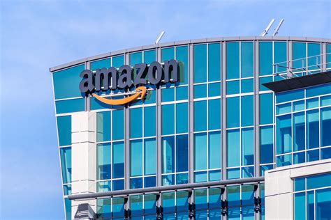 Amazon Locks Down Internal Employee Communications Amid Organizing