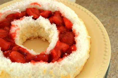 Strawberry jello angel food cake recipe source: Cooking with Chopin, Living with Elmo: Strawberry-Stuffed ...