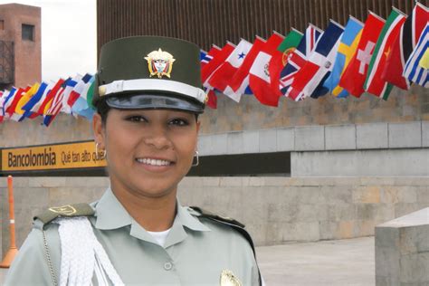 La Mujer En La Policía Nacional Policía Nacional De Los Colombianos