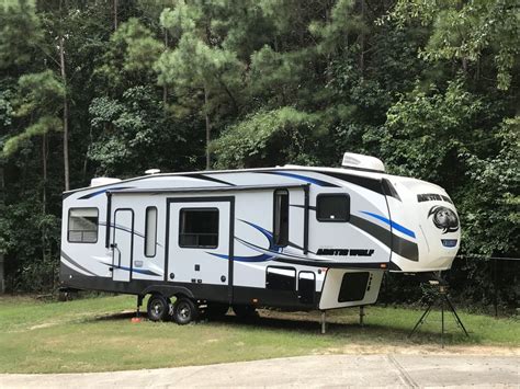 2018 Forest River Cherokee Arctic Wolf 305ml6 Atlanta