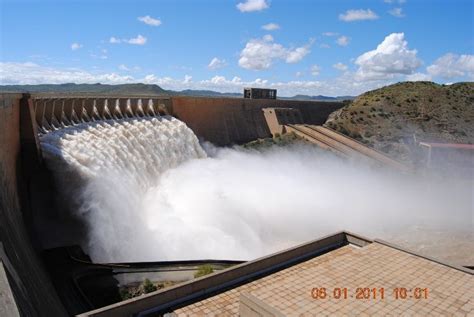 Gariep Dam Overflow Dam Trip Natural Landmarks