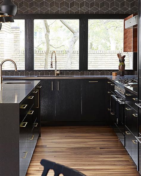 20 Black And Gold Kitchen Cabinets