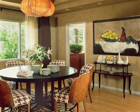 Feng shui dining room is aimed at making the dining room in your home a feng shui compliant one. Feng Shui Home, Step 5, Dining Room Decorating