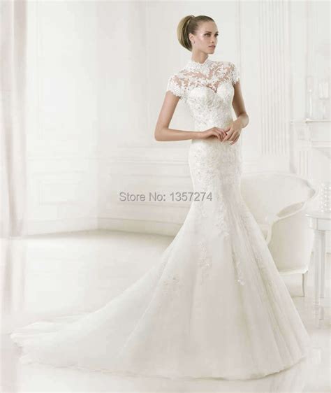 See Through Turtleneck Lace Wedding Dresses With Seeve Short Bride