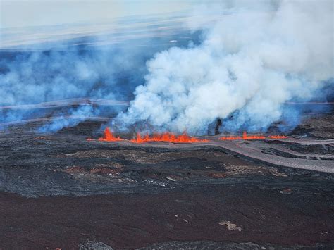 Mauna Loa Erupts After Nearly Four Decades Asamnews