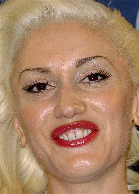 Gwen Stefani Up Close Looks Her Age Celebs Without Makeup Makeup
