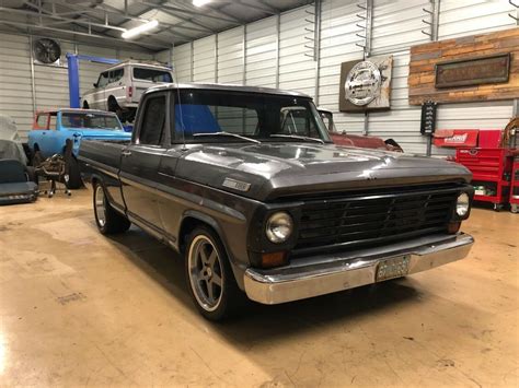 1967 Ford F 100 Pick Up Pro Touring On Full Crown Vic Drive Train With