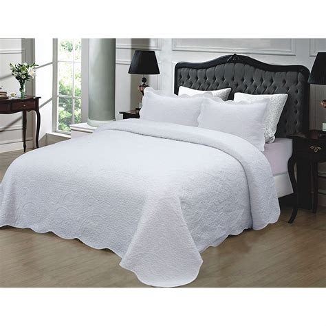 Full Queen 3 Piece White Quilted Cotton Bedspread With Shams