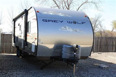 2014 Used Forest River Cherokee Grey Wolf 28bh Travel Trailer In
