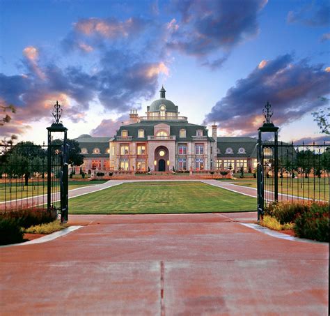 The Champ Dor The Largest House In Texas Sold For 35 Million Dollars