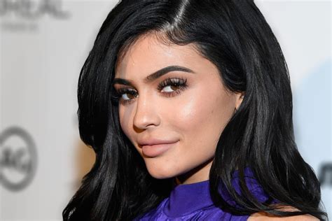 Kylie Jenner Terrified Of ‘nasty Scar After C Section Celebrity Insider