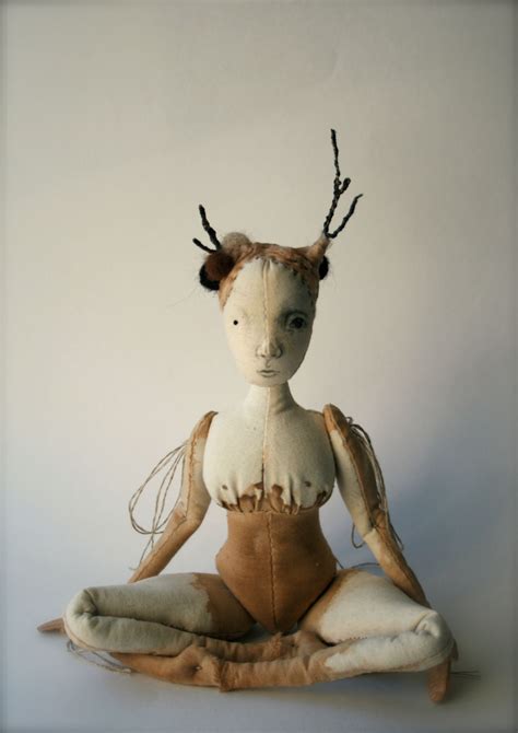 Wood Nymph With Antlers Cloth Doll By The Pale Rook 軟体彫刻 テキスタイル 不気味な人形 操り人形 布人形 妖精 アーティストの