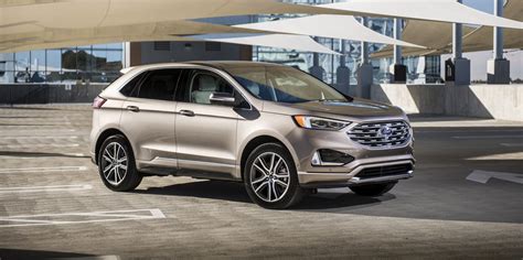 Detailed features and specs for the 2020 ford edge including fuel economy, transmission, warranty, engine type, cylinders, drivetrain and more. 2020 Ford Edge Review, Pricing, and Specs