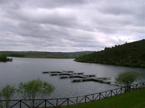 Sem dúvida que é merecedora deste título. Cais Fluvial da Albufeira do Azibo - Macedo de Cavaleiros ...