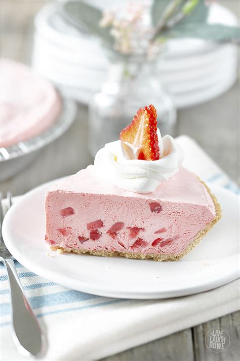 Simple Strawberry Pie Recipe With Jello And Cool Whip Live Laugh Rowe