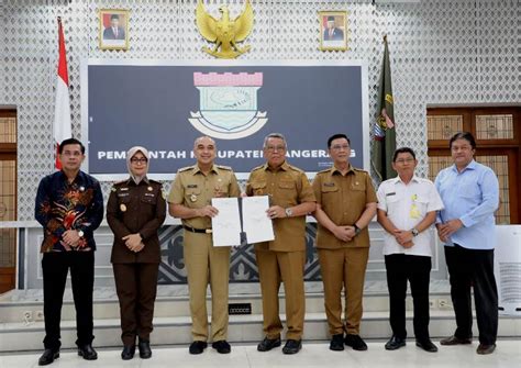 Pemkab Tangerang Hibahkan Dua Bidang Aset TPU Ke Pemkot Tangsel KORAN