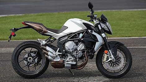 Owner's detailed look at the mv agusta brutale 675 in australia. 2013 MV Agusta Brutale 675 Review