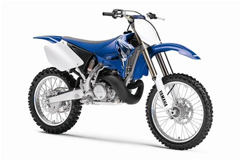 The step exhaust helps the 2006 yz250f hit stronger down low, pull harder in the middle and rev out further on the top. YAMAHA YZ250 specs - 2008, 2009 - autoevolution