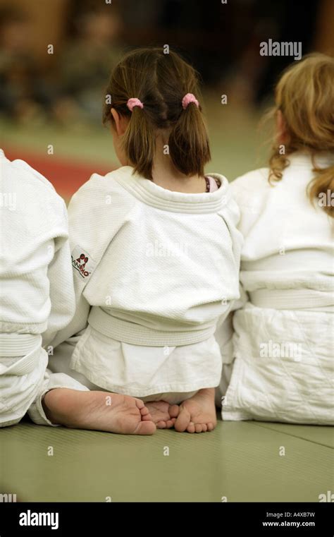 Little Girls Feet Judo Hi Res Stock Photography And Images Alamy