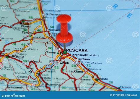 Fotografia De Localização Fixa No Mapa Da Cidade De Pescara Em Itália