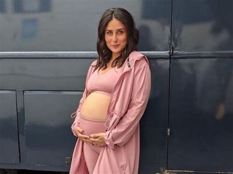 Update More Than 136 Kareena Kapoor Pregnancy Gowns Super Hot Camera