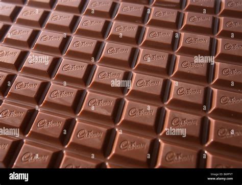 Cadburys Dairy Milk Chocolate Bar Stock Photo Alamy