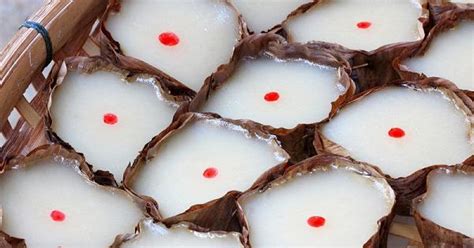 สารทจีนไม่มีของไหว้เฉพาะเทศกาลเหมือนตรุษจีน (ขนมเข่ง) หยวนเซียว (บัวลอยน้ำขิง) ไหว้พระจันทร์ (ขนมไหว้พระจันทร์) และเทศกาล. ของไหว้วันสารทจีน