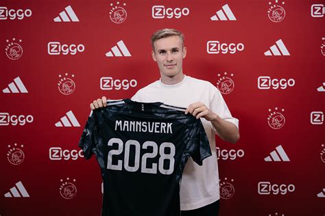 Ajax Signs Sivert Heggheim Mannsverk