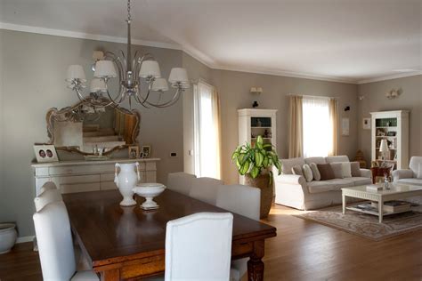 40 idee per la sala da pranzo la maggior parte delle persone è molto preoccupata per un design uniforme del proprio interno. Pareti color tortora - Casa raffinata - Soluzioni d'arredo ...