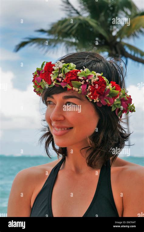 Hawaii Oahu Beautiful Woman Wearing Haku Lei By The Ocean Looks To