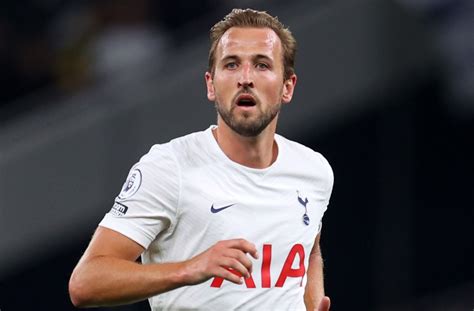 Tottenham Conte Hits Out At Bayern Munich For Harry Kane Comments