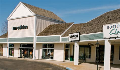 Maybe you would like to learn more about one of these? Do Business at Kittery Premium Outlets®, a Simon Property.
