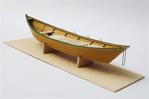 Lowell Grand Banks Dory Wooden Model Ship Kit 124 Scale