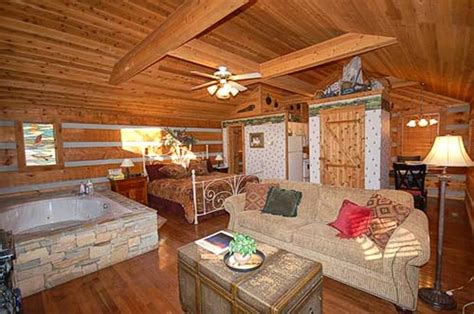 Located 1 mile from ober gatlinburg ski resort. Bear Elegance 1 Bedroom Pet Friendly Cabin Rental in ...