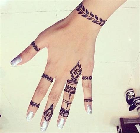 Pin By Jaune💛 On Henna Henna Tattoo Hand Henna Tattoo Designs