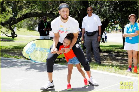Photo Steph Curry Ayesha Curry Eat Learn Play 03 Photo 4323716