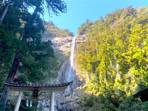 Nachi Falls 那智の滝 Japans Largest Vertical Drop Waterfall Standing