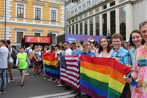Kyiv’s Biggest Pride Thousands March To Support Lgbt Rights Global Comment