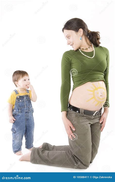 Mujer Embarazada Con Su Hijo Imagen De Archivo Imagen De Belleza