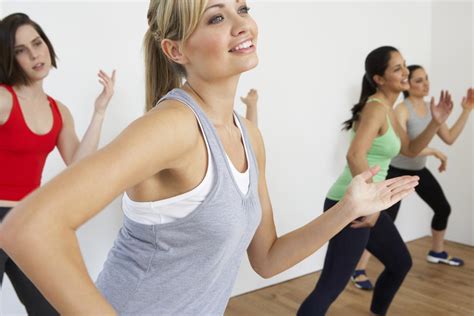 Here are 10 examples of aerobic exercises you can perform at home, at the gym. Aerobic Exercise Examples - Fitness Vigil