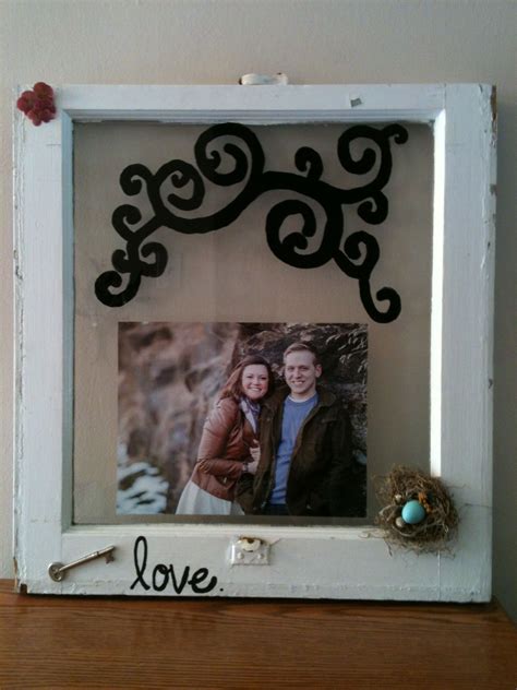 And if i do say so myself, it's pretty fabulous. DIY farmhouse window picture frame | Window frame picture ...